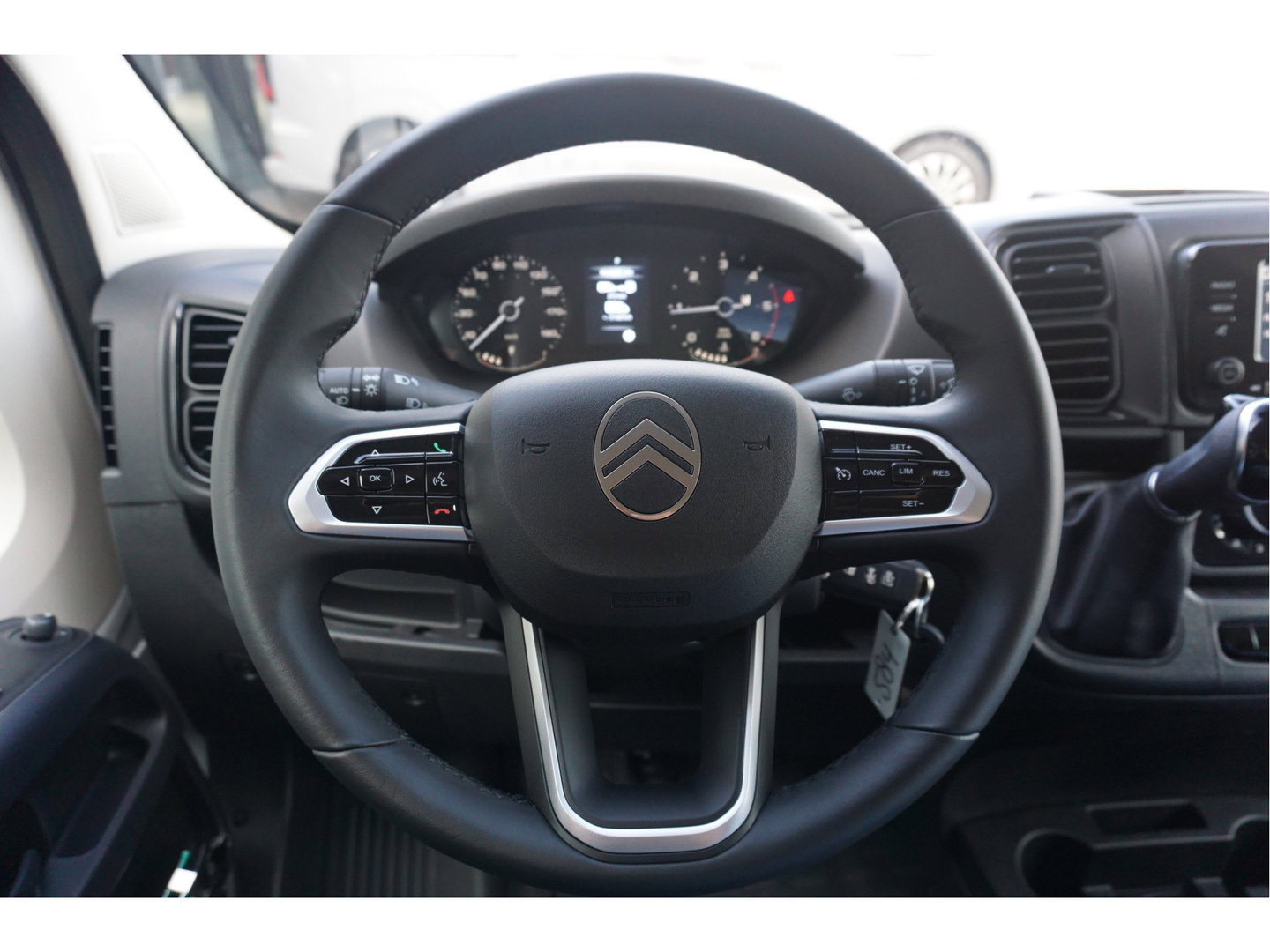 Citroën Jumper Heavy 2.2 180PK EAT8 Automaat L4H2 BPM VRIJ!! Airco, Camera, 3.0T Trekgewicht!! Nr. 584