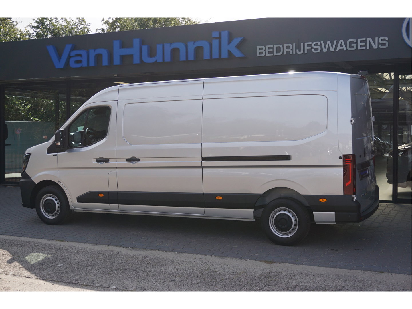 Renault Master T35 170PK L3H2 BPM VRIJ!! 10" R-Link Navi, Camera, LED 2x Schuifdeur!! NR. 725