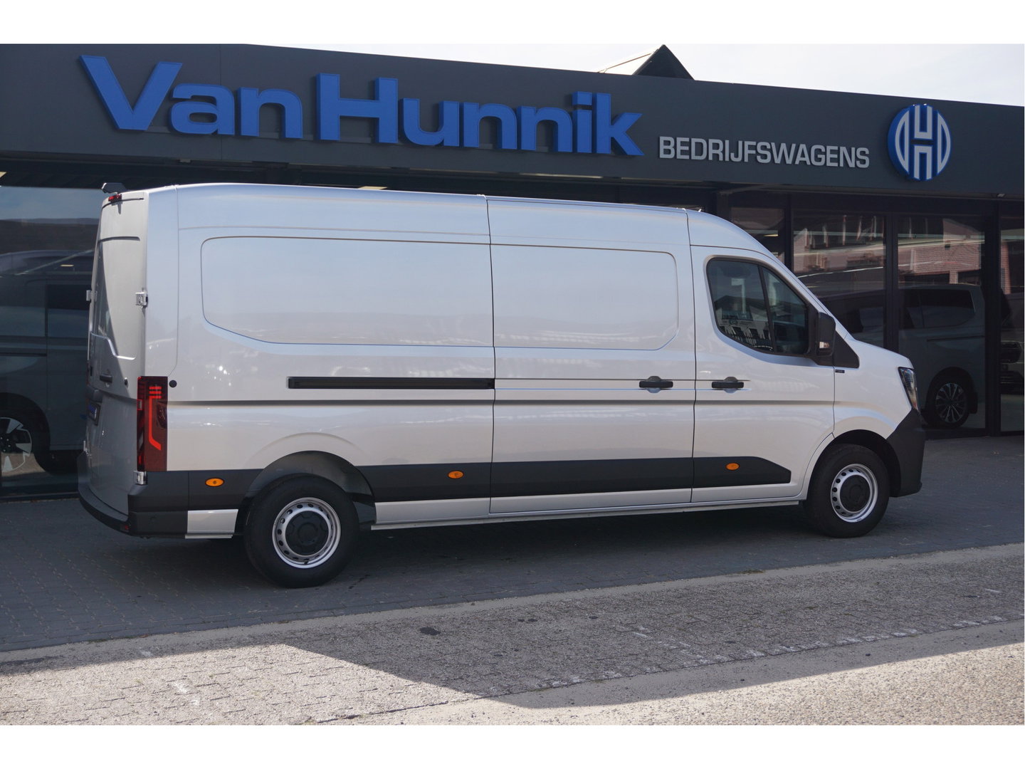 Renault Master T35 170PK L3H2 BPM VRIJ!! 10" R-Link Navi, Camera, LED 2x Schuifdeur!! NR. 725