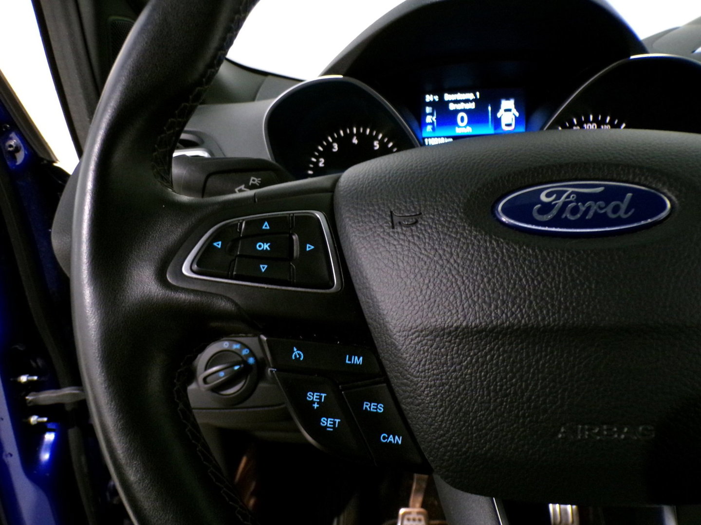 Ford Kuga 1.5 EcoBoost ST Line "Origineel NL!" Trekhaak Apple-Carplay / Android-Auto Camera Leer/Alcantara Parkeersensoren Keyless