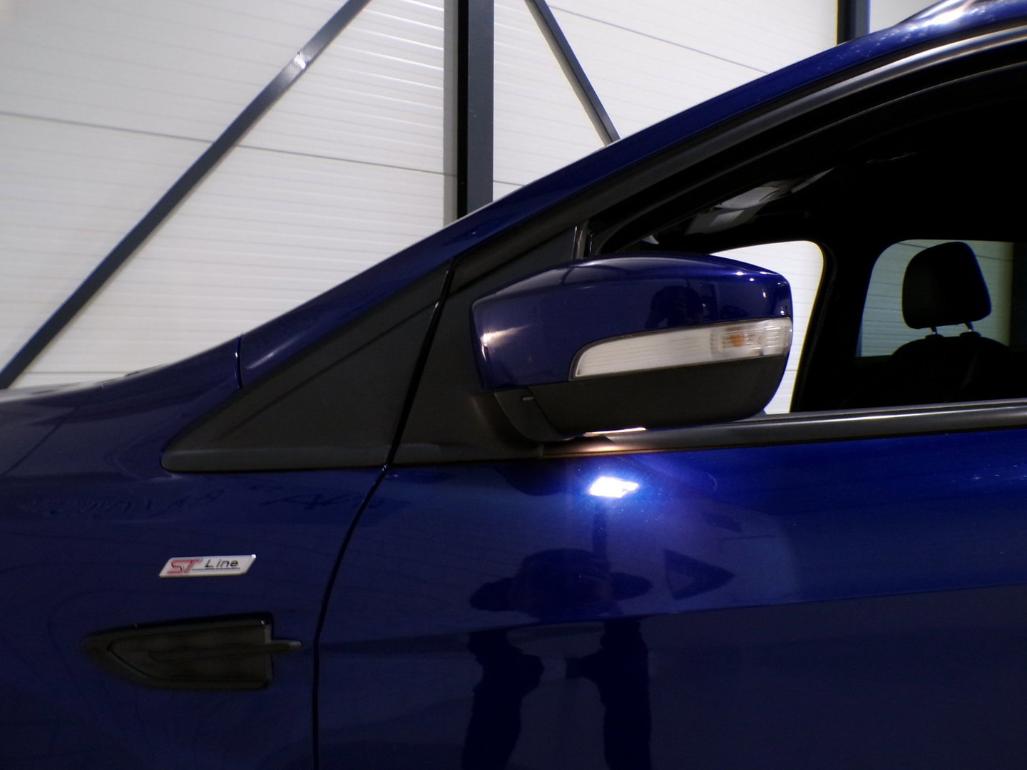Ford Kuga 1.5 EcoBoost ST Line "Origineel NL!" Trekhaak Apple-Carplay / Android-Auto Camera Leer/Alcantara Parkeersensoren Keyless