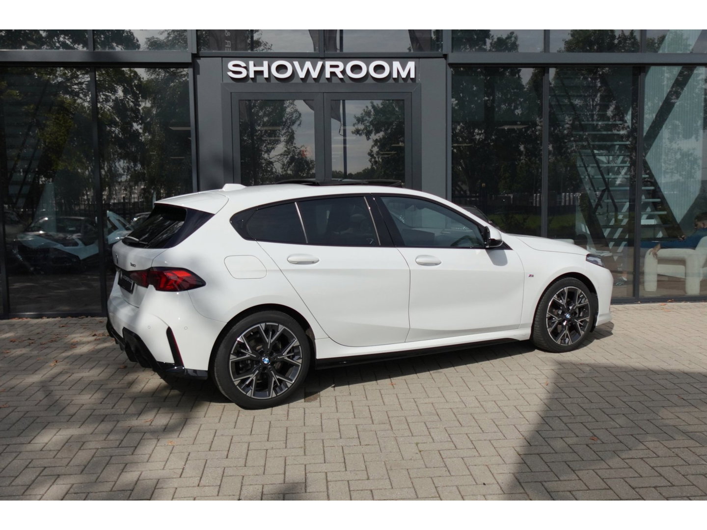BMW 1-serie 120 M Sport Design Edition PANO KEYLESS CAM