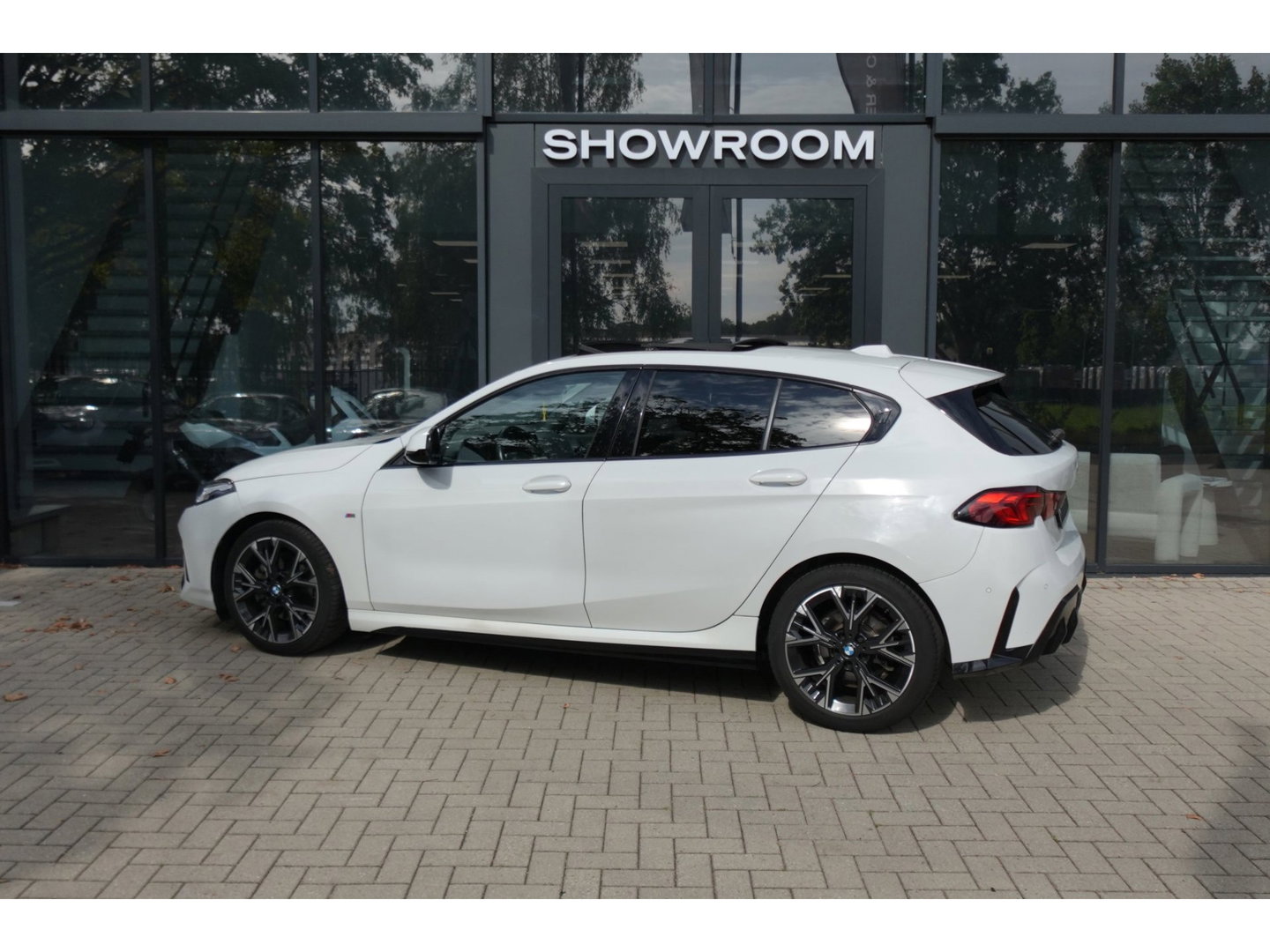 BMW 1-serie 120 M Sport Design Edition PANO KEYLESS CAM