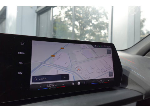 BMW 1-serie 120 M Sport Design Edition PANO KEYLESS CAM