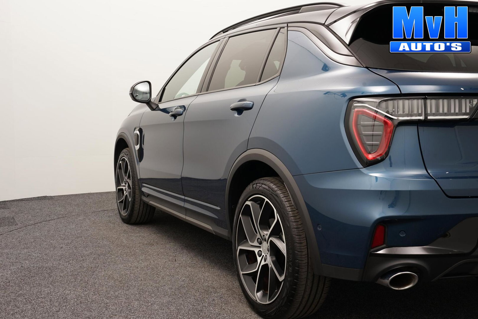 Lynk & Co 01 1.5 PHEV|FULL BLACK|ZWARTE.HEMEL|PANO|SOH99%