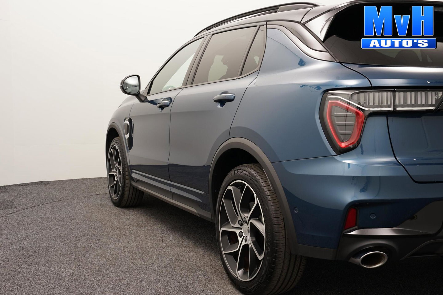 Lynk & Co 01 1.5 PHEV|FULL BLACK|ZWARTE.HEMEL|PANO|SOH99%