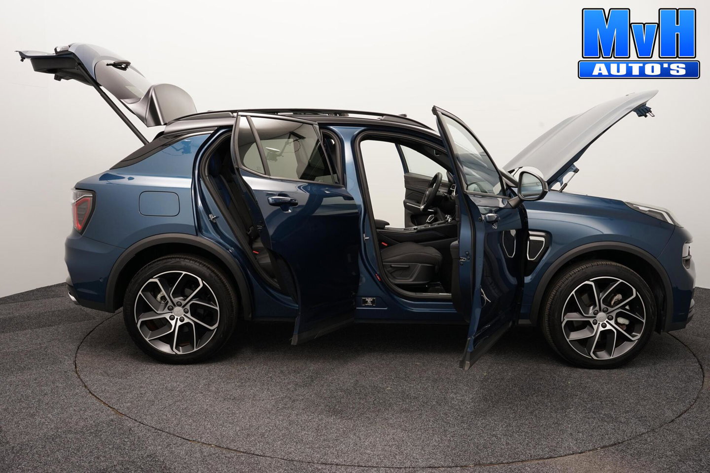 Lynk & Co 01 1.5 PHEV|FULL BLACK|ZWARTE.HEMEL|PANO|SOH99%
