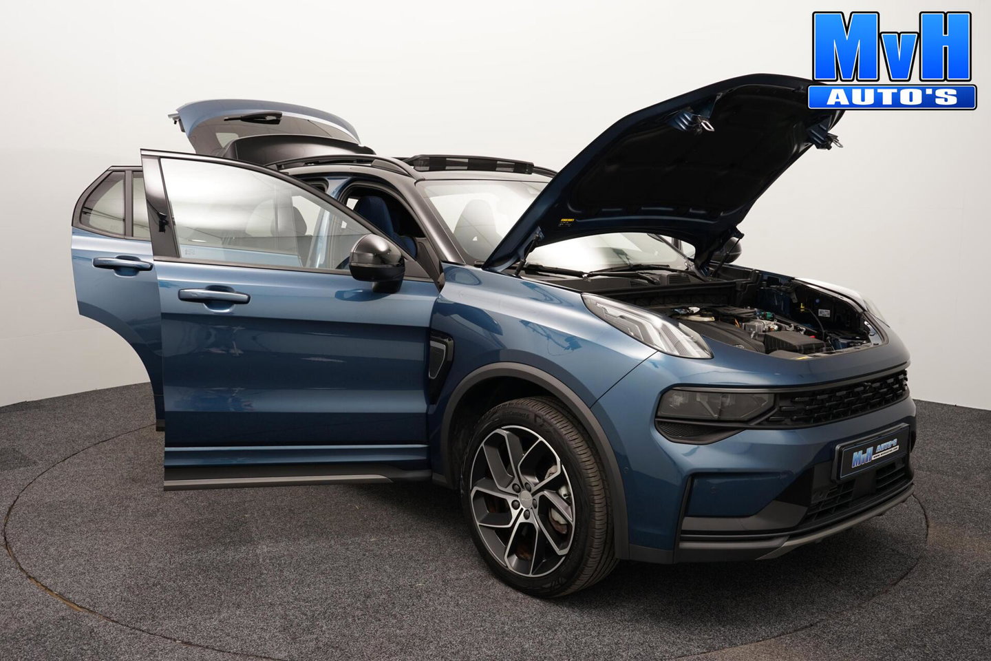 Lynk & Co 01 1.5 PHEV|FULL BLACK|ZWARTE.HEMEL|PANO|SOH99%
