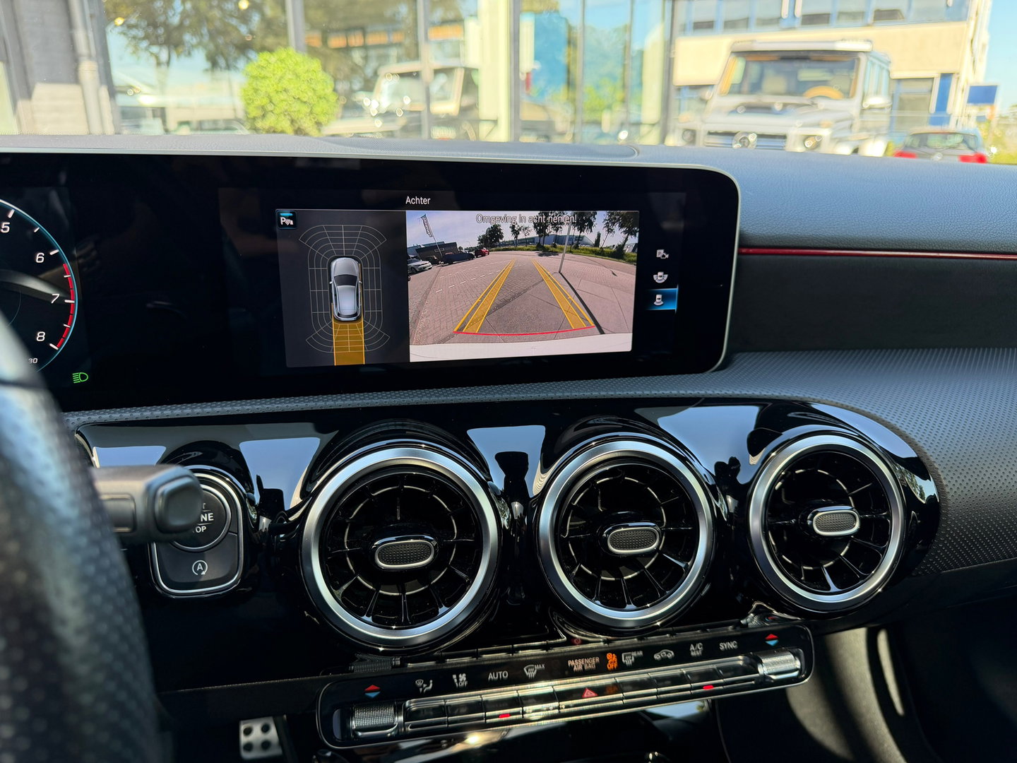 Mercedes-Benz A-Klasse 180 AMG Pano|Camera|Carplay|Night-pakket|BTW
