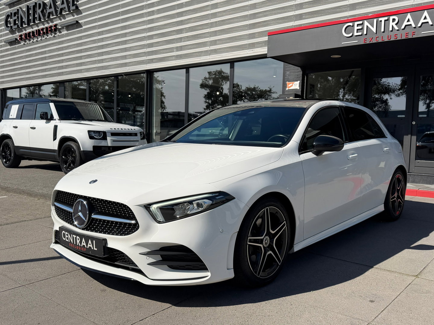 Mercedes-Benz A-Klasse 180 AMG Pano|Camera|Carplay|Night-pakket|BTW