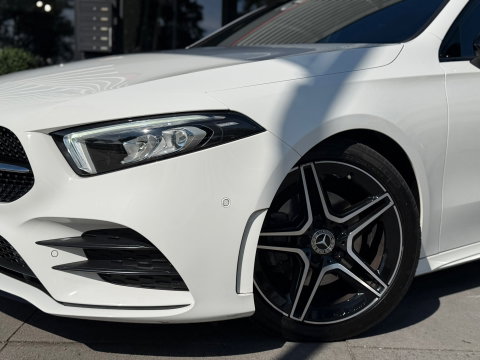 Mercedes-Benz A-Klasse 180 AMG Pano|Camera|Carplay|Night-pakket|BTW