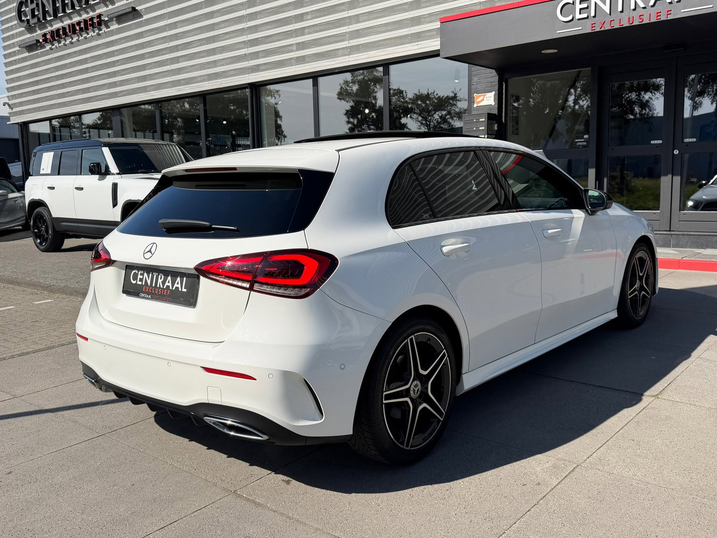 Mercedes-Benz A-Klasse 180 AMG Pano|Camera|Carplay|Night-pakket|BTW