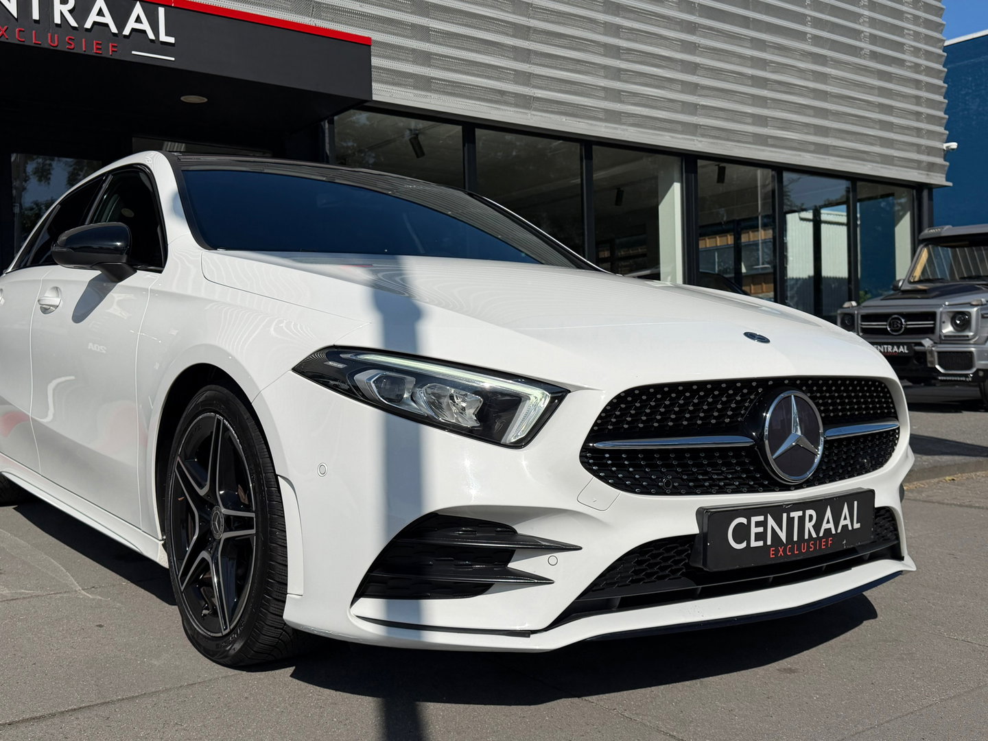 Mercedes-Benz A-Klasse 180 AMG Pano|Camera|Carplay|Night-pakket|BTW