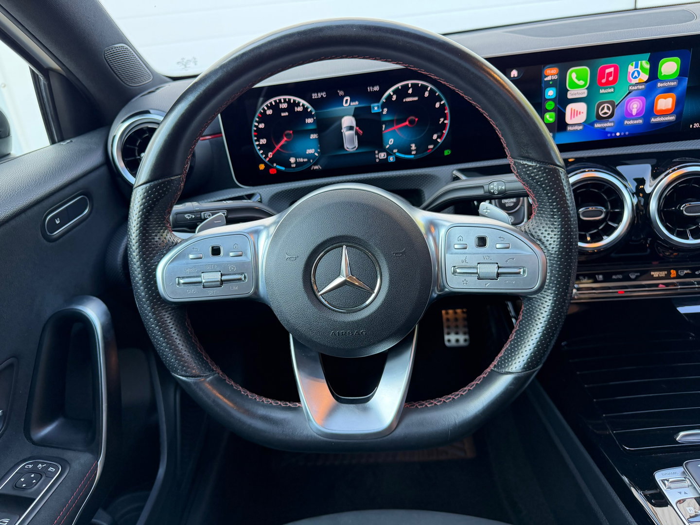 Mercedes-Benz A-Klasse 180 AMG Pano|Camera|Carplay|Night-pakket|BTW