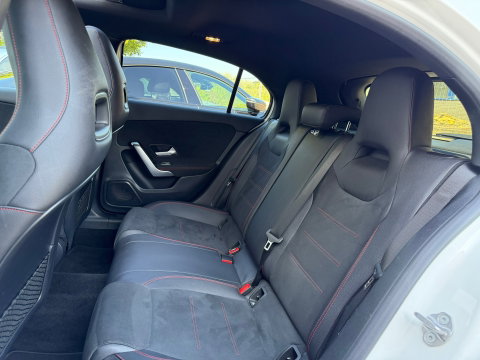 Mercedes-Benz A-Klasse 180 AMG Pano|Camera|Carplay|Night-pakket|BTW