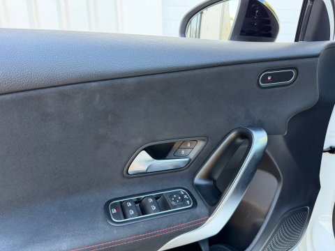 Mercedes-Benz A-Klasse 180 AMG Pano|Camera|Carplay|Night-pakket|BTW