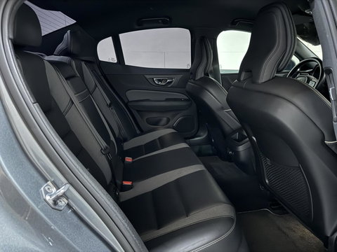 Volvo S60 2.0 T4 R-Design Autopilot Camera CarPlay Trekh. NAP