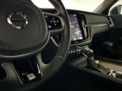 Volvo S60 2.0 T4 R-Design Autopilot Camera CarPlay Trekh. NAP