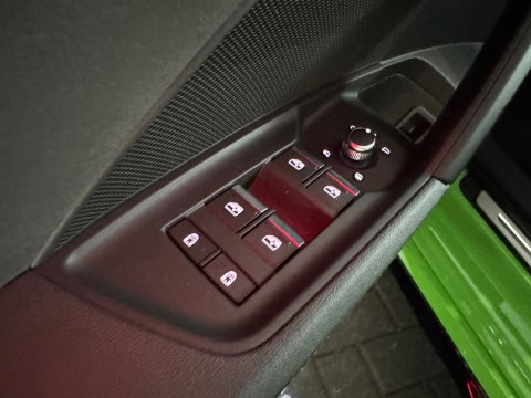 Audi RS3 Limousine 2.5 TFSI quattro Pano|Massage|Hulk|B&O|BlindSpot|ACC