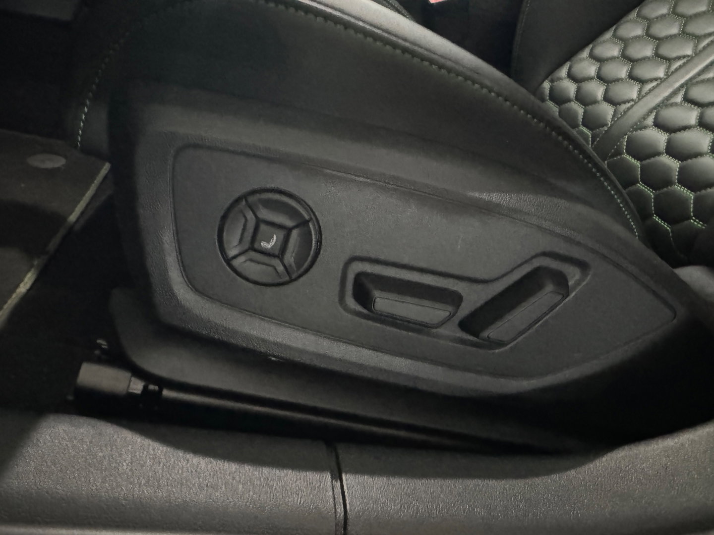 Audi RS3 Limousine 2.5 TFSI quattro Pano|Massage|Hulk|B&O|BlindSpot|ACC