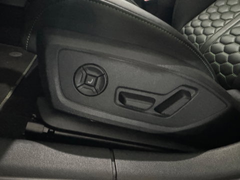 Audi RS3 Limousine 2.5 TFSI quattro Pano|Massage|Hulk|B&O|BlindSpot|ACC