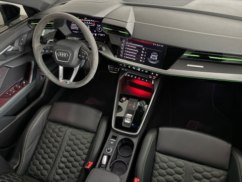 Audi RS3 Limousine 2.5 TFSI quattro Pano|Massage|Hulk|B&O|BlindSpot|ACC