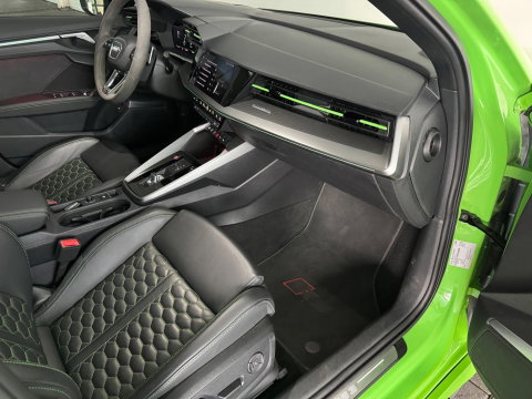 Audi RS3 Limousine 2.5 TFSI quattro Pano|Massage|Hulk|B&O|BlindSpot|ACC