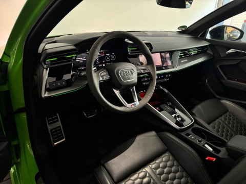 Audi RS3 Limousine 2.5 TFSI quattro Pano|Massage|Hulk|B&O|BlindSpot|ACC