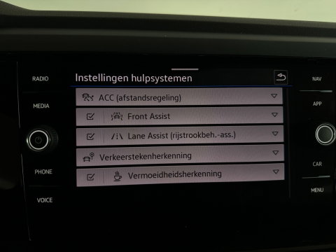 Volkswagen Taigo 1.5 TSI R-Line Business Pano|Keyless|ACC|Lane Assist|Stoelverwarming