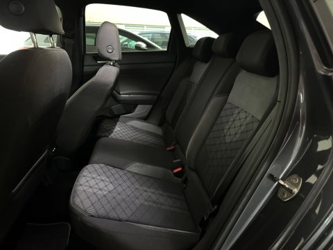 Volkswagen Taigo 1.5 TSI R-Line Business Pano|Keyless|ACC|Lane Assist|Stoelverwarming