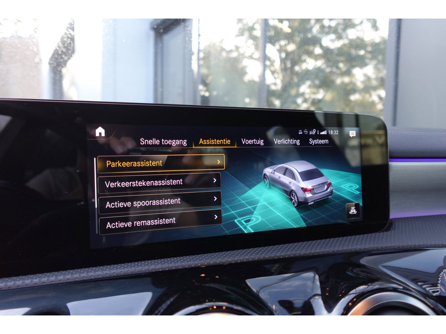 Mercedes-Benz A-Klasse 250 e Solution AMG Limited PANO SFEER