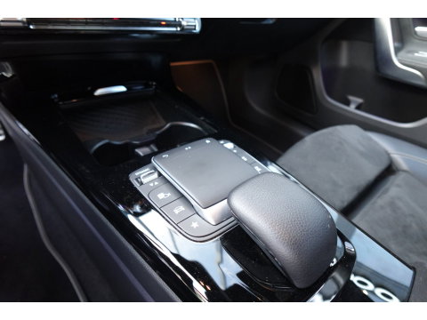 Mercedes-Benz A-Klasse 250 e Solution AMG Limited PANO SFEER