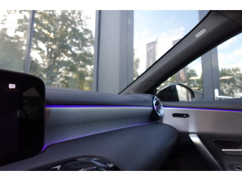 Mercedes-Benz A-Klasse 250 e Solution AMG Limited PANO SFEER