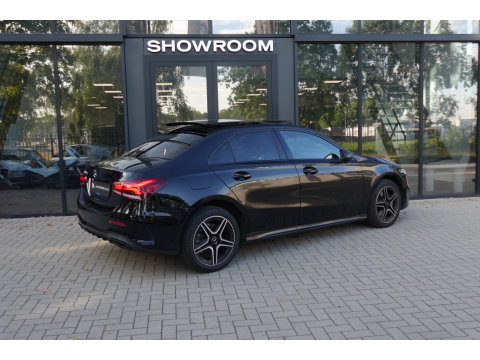 Mercedes-Benz A-Klasse 250 e Solution AMG Limited PANO SFEER
