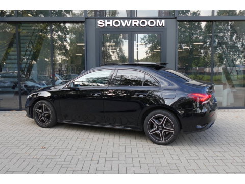 Mercedes-Benz A-Klasse 250 e Solution AMG Limited PANO SFEER