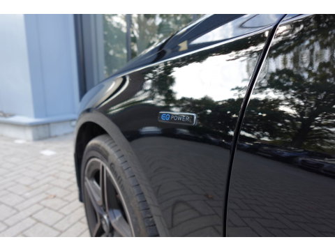 Mercedes-Benz A-Klasse 250 e Solution AMG Limited PANO SFEER