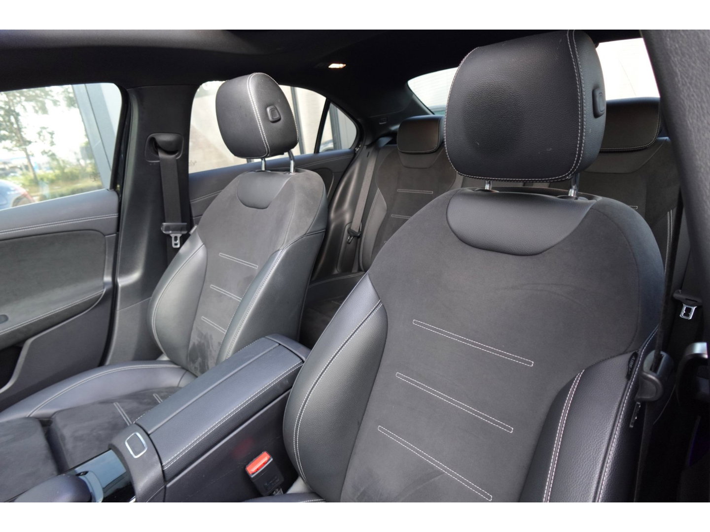 Mercedes-Benz A-Klasse 250 e Solution AMG Limited PANO SFEER