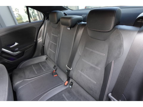 Mercedes-Benz A-Klasse 250 e Solution AMG Limited PANO SFEER
