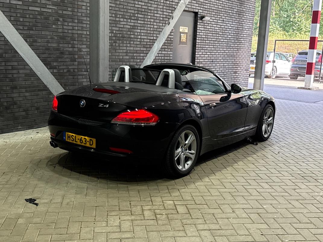 BMW Z4 Roadster sDrive23i Executive | Youngtimer | 6-Cilinder | Leder | Navigatie | 17 inch | Historie aanwezig