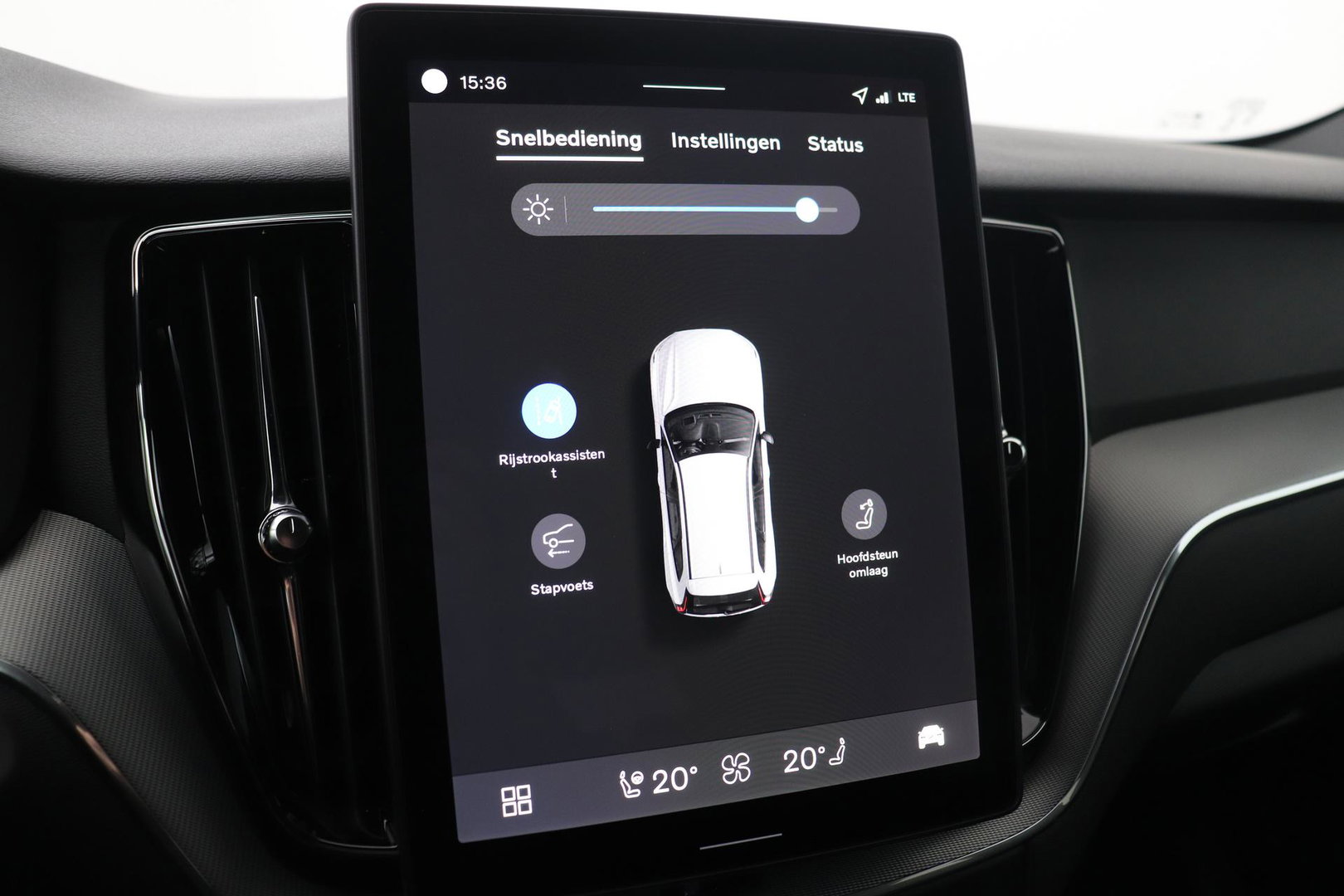 Volvo XC60 T8 Plus Black Edition | FACELIFT | 360° Camera | Harman/Kardon | ACC | Stoel+Stuurverwarming | BLIS