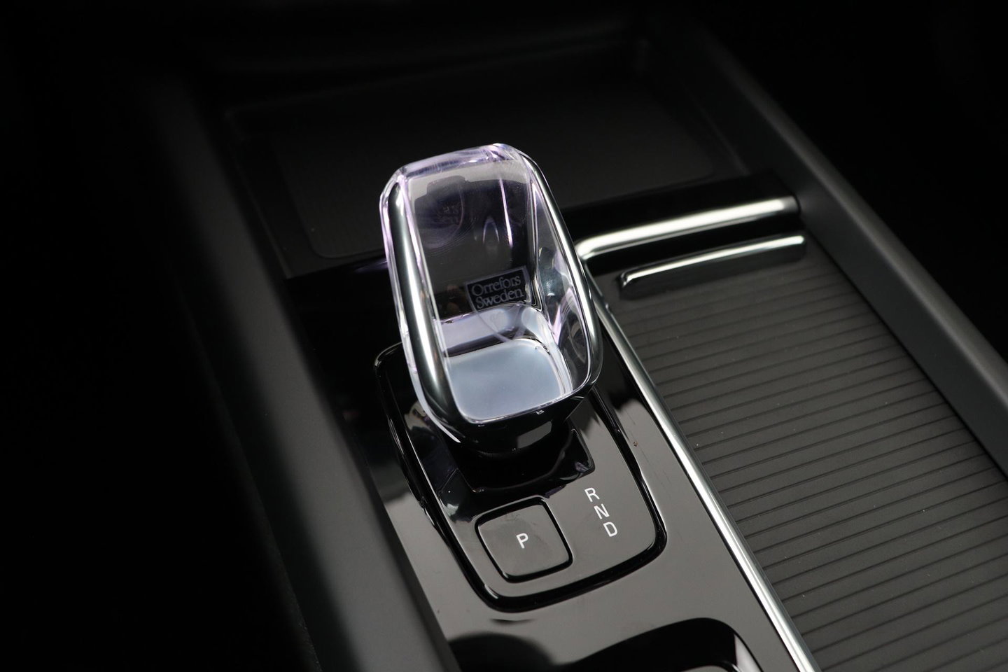 Volvo XC60 T8 Plus Black Edition | FACELIFT | 360° Camera | Harman/Kardon | ACC | Stoel+Stuurverwarming | BLIS