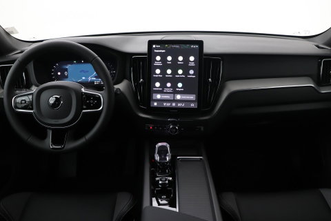 Volvo XC60 T8 Plus Black Edition | FACELIFT | 360° Camera | Harman/Kardon | ACC | Stoel+Stuurverwarming | BLIS