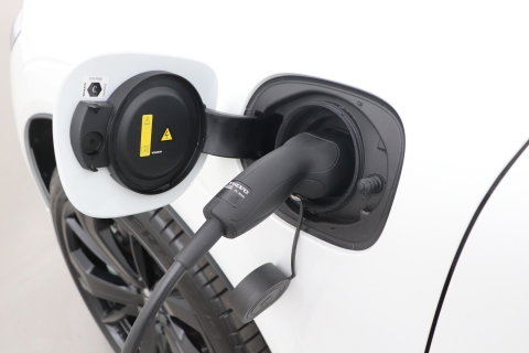 Volvo XC60 T8 Plus Black Edition | FACELIFT | 360° Camera | Harman/Kardon | ACC | Stoel+Stuurverwarming | BLIS
