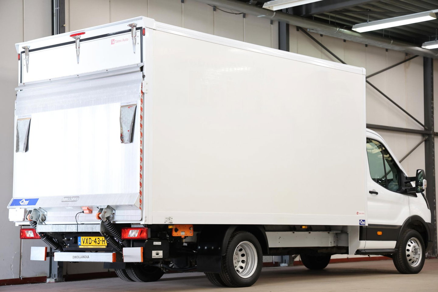 Ford Transit 2.0 TDCI BAKWAGEN MET LAADKLEP EURO 6