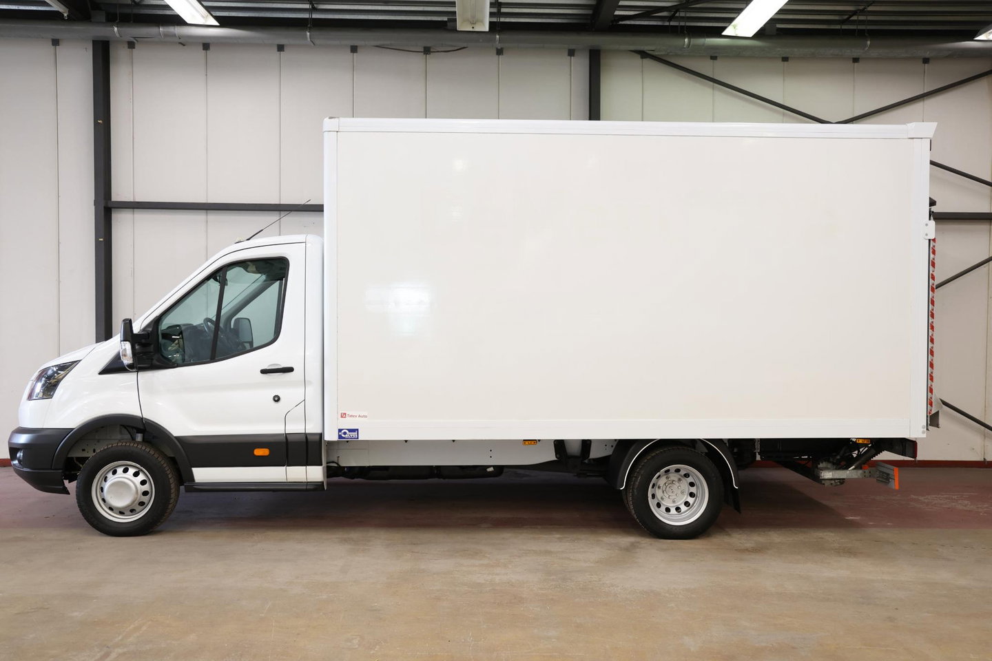 Ford Transit 2.0 TDCI BAKWAGEN MET LAADKLEP EURO 6