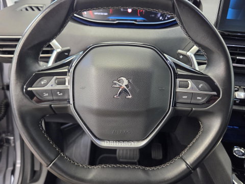 Peugeot 5008 1.2 PureTech Blue Lease Allure 7-Persoons Navigatie Full-led