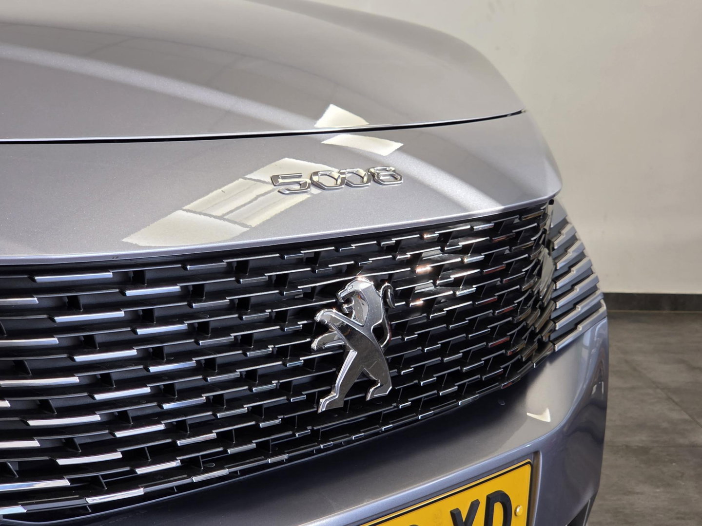 Peugeot 5008 1.2 PureTech Blue Lease Allure 7-Persoons Navigatie Full-led
