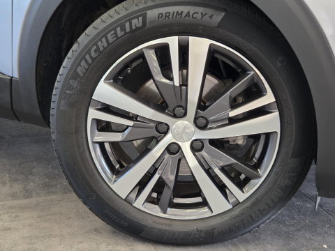 Peugeot 5008 1.2 PureTech Blue Lease Allure 7-Persoons Navigatie Full-led