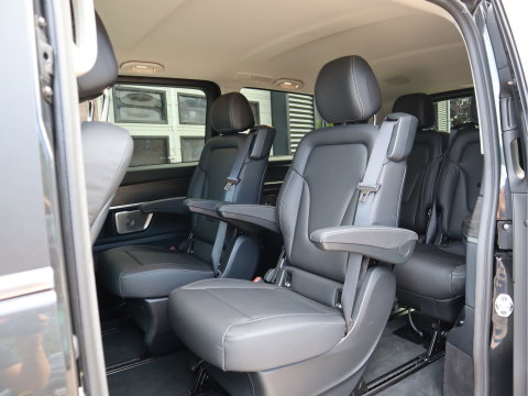 Mercedes-Benz EQV 300 L3 Extra lang - 7 Persoons - Avantgarde - Airmatic - AMG
