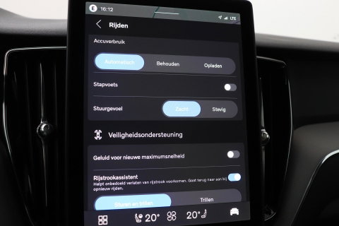Volvo XC60 T6 Plus Black Edition | Harman/Kardon | Pilot Assist | Panoramadak | 360° Camera | Head-Up | Stoel+Stuurverwarming | 21 Inch